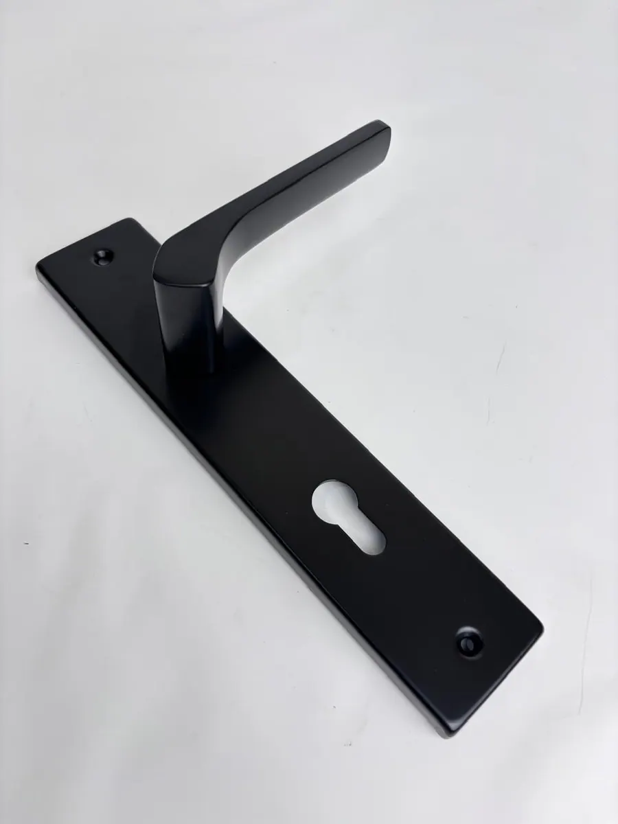 Beatrix Lever Handle Set, Matte Black