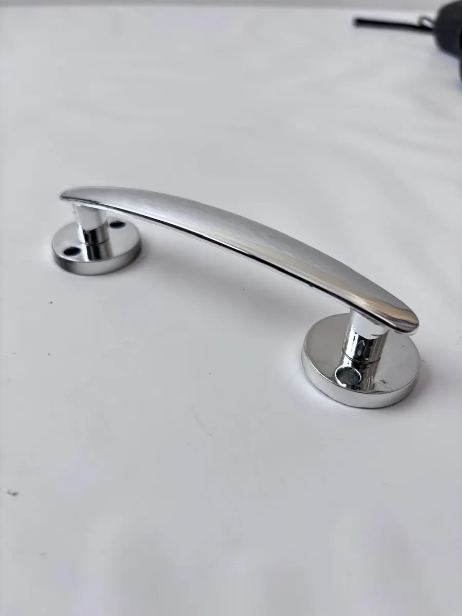 Drawer Pull No. 05
