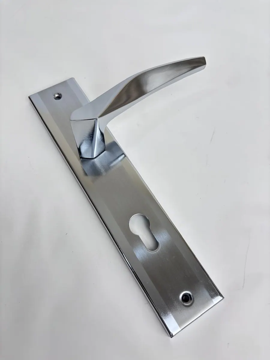 Natan Lever Handle Set, Chrome